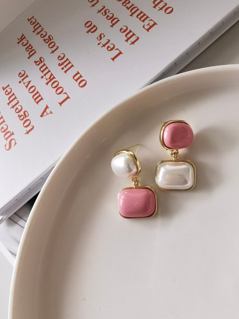 Web Based Korean Fashion Sweet Geometric Love Stud Earrings