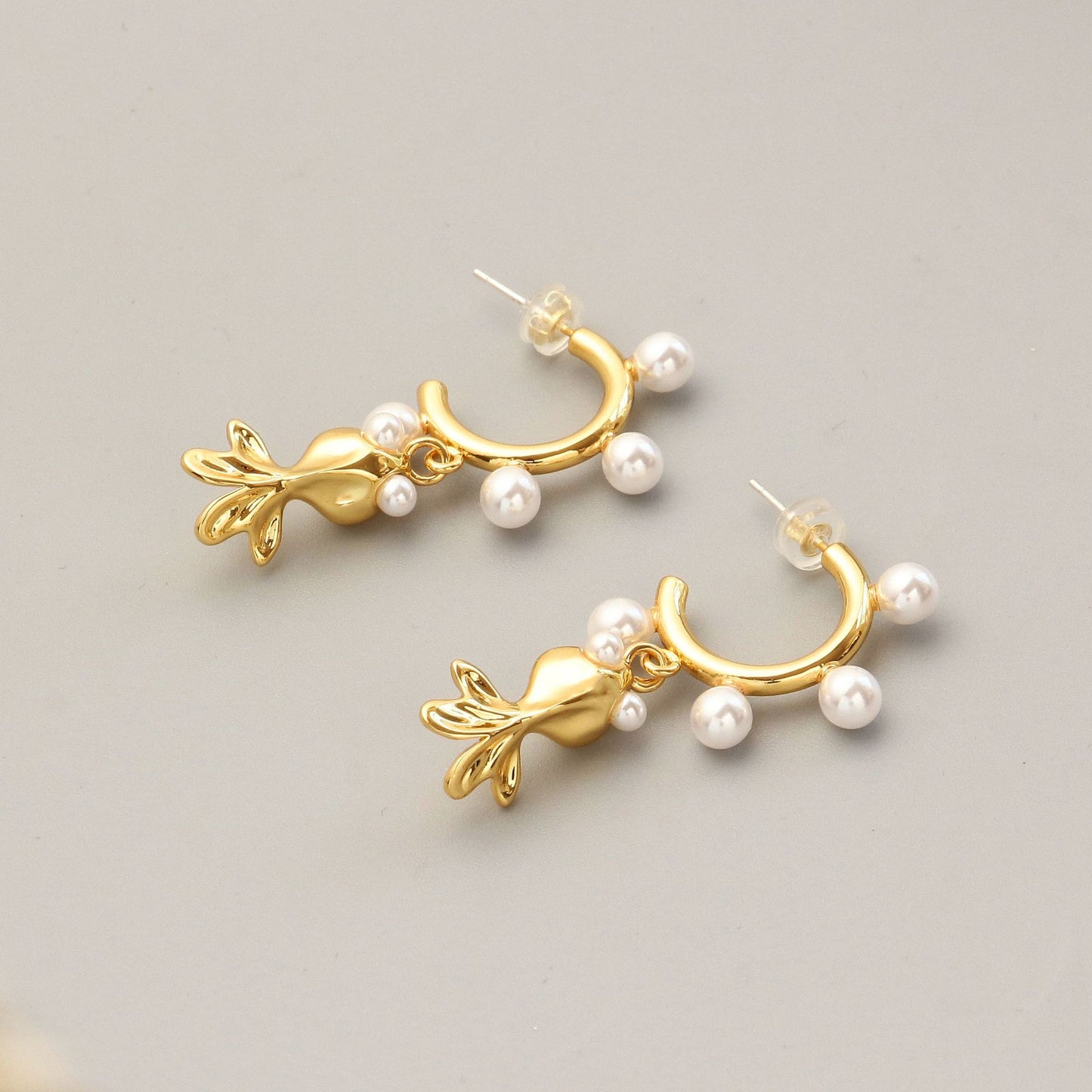 Web Based Earrings 925 Tremella Needle Goldfish Pearl Shape