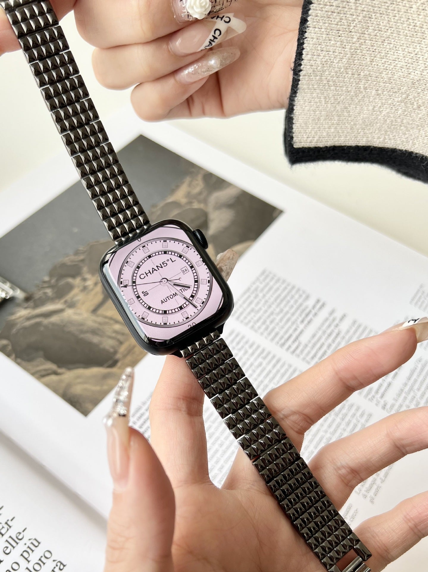Web Based Cross Check Versatile Small Fragrance Metal Bracelet Strap