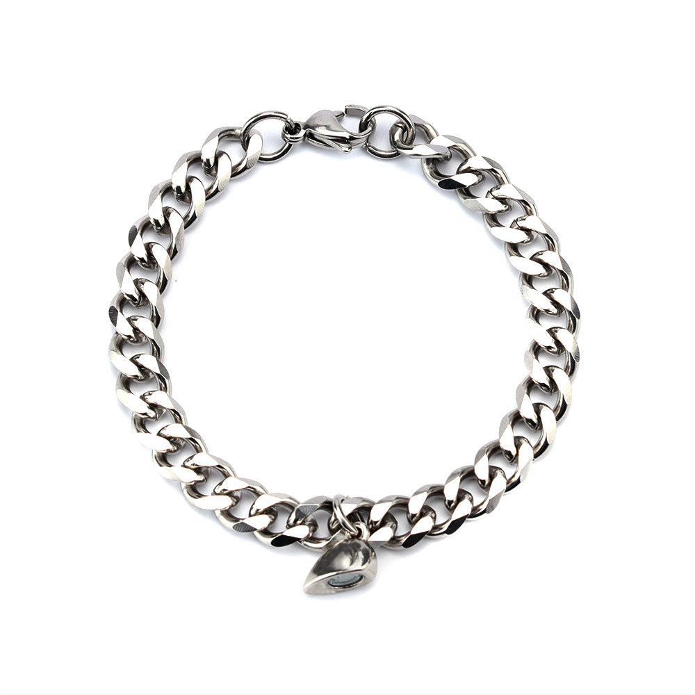 Web Based Love Magnet Attracts a Pair Of Male And Female Couple Bracelets