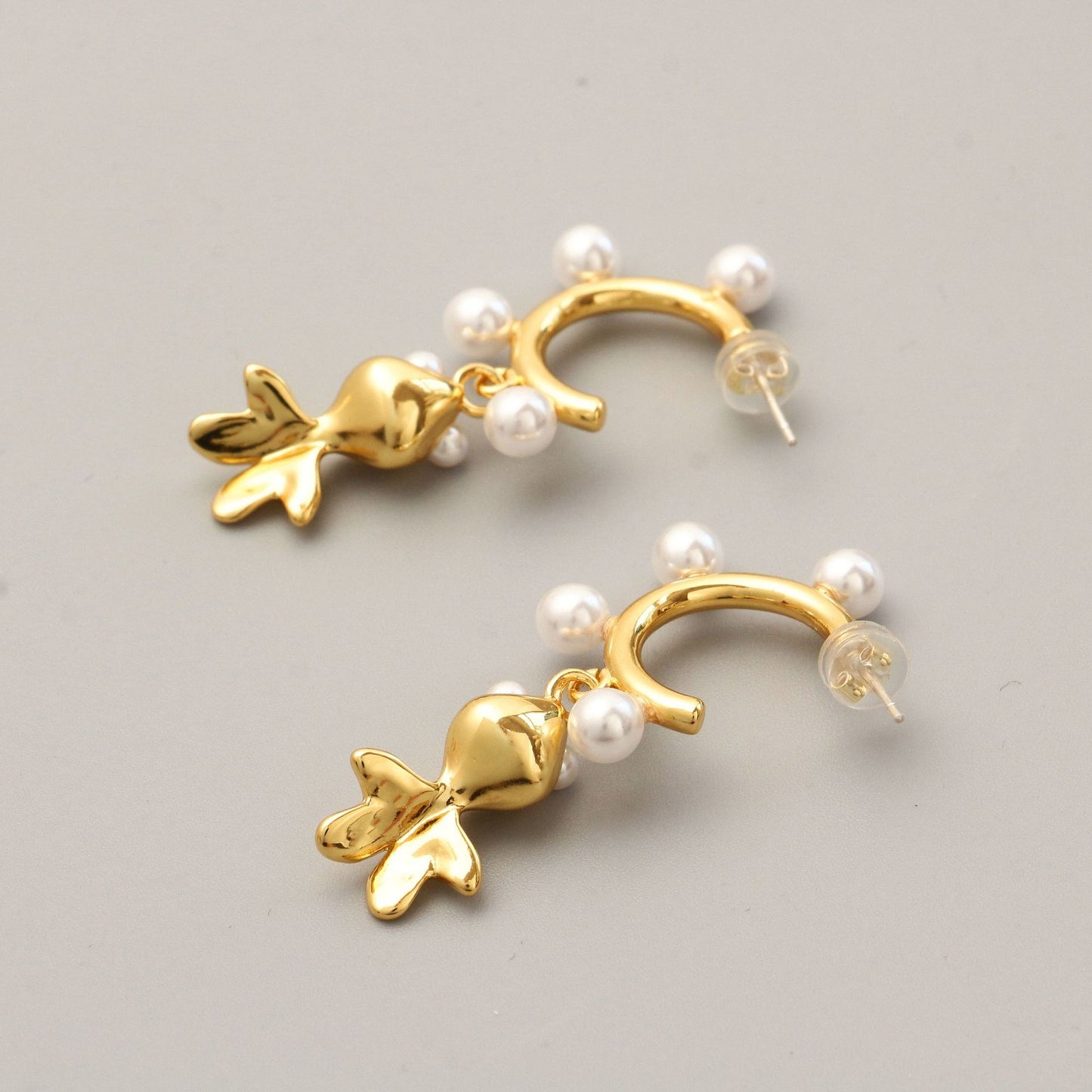 Web Based Earrings 925 Tremella Needle Goldfish Pearl Shape