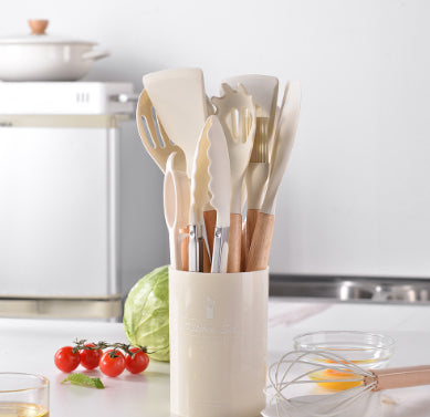 Web Based Silicone Kitchenware With Wooden Handle