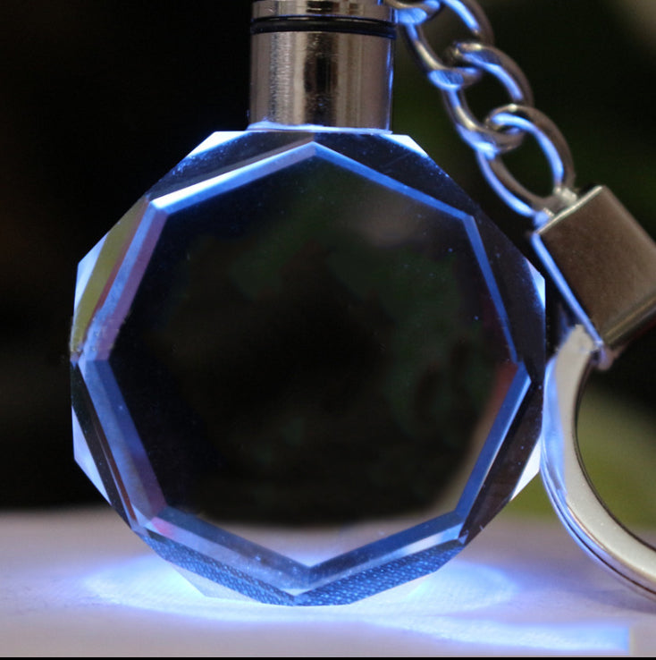 Web Based Crystal Keychain Customization Custom Photo Couple Family Souvenir Gift Laser Carve Crystal Keychain Photo Colorful LED Light Key Chain