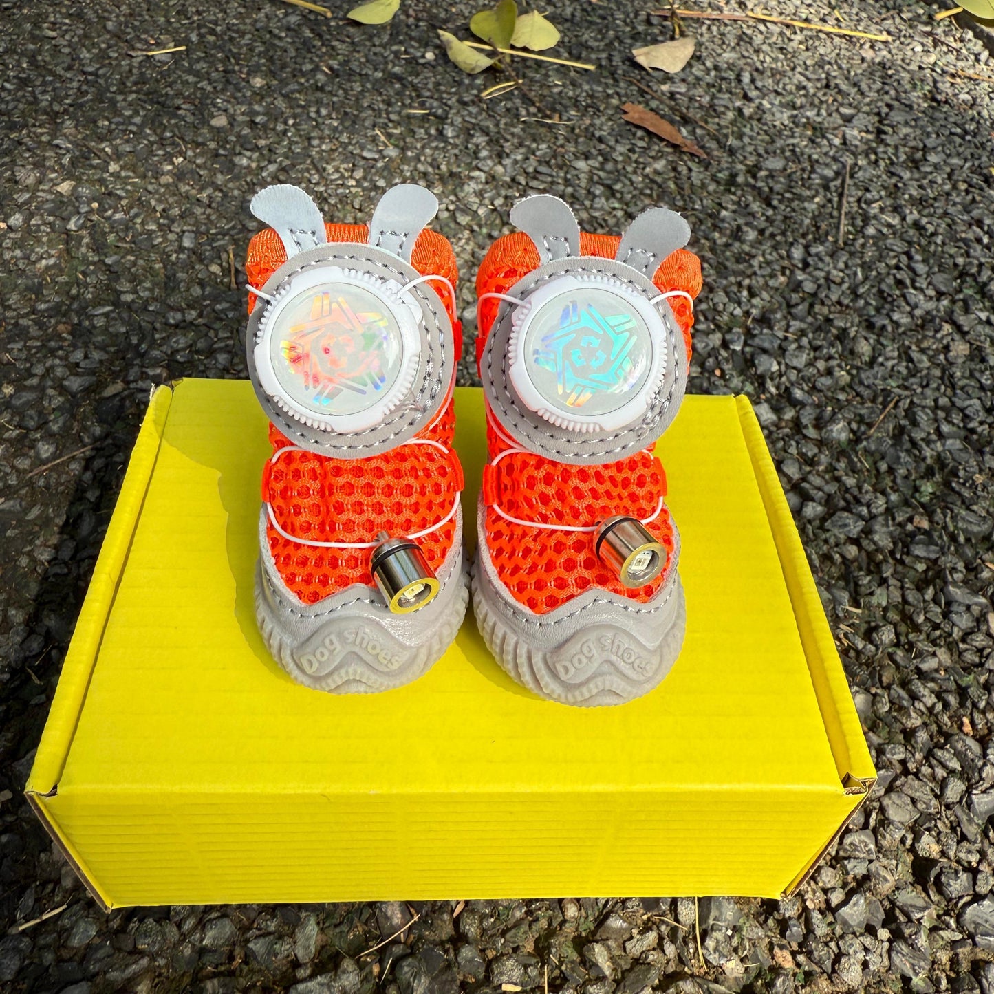 Web Based Glowing Dog Shoes 4PCS LED Light-Up Anti-Slip Paw Protector For Small Medium Dogs Night Safety Visibility Outdoor Shoes