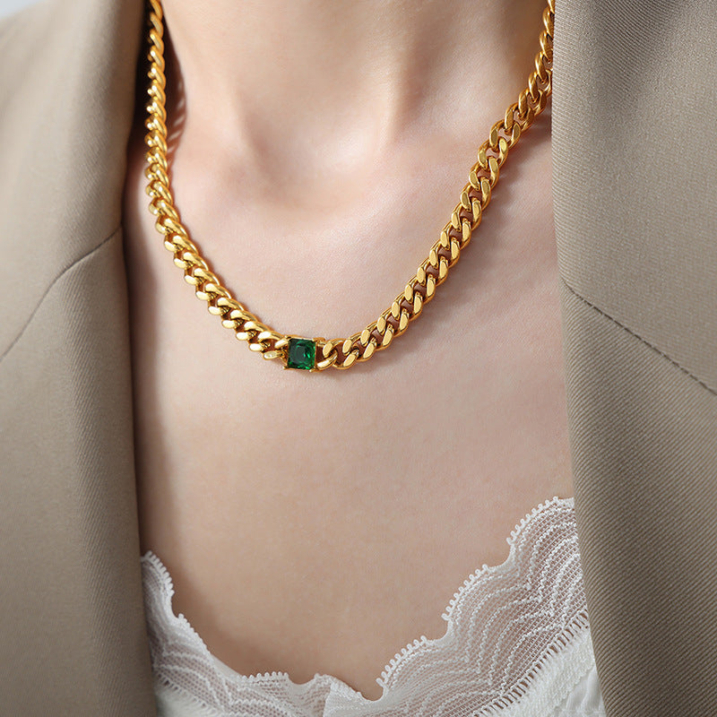 Web Based Retro Elegant Inlaid Zircon Titanium Steel Necklace