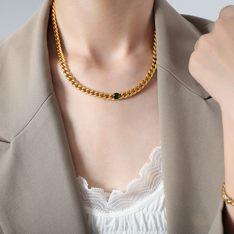 Web Based Retro Elegant Inlaid Zircon Titanium Steel Necklace