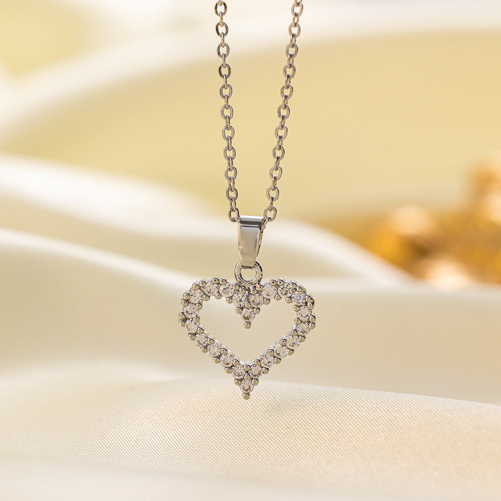 Web Based Stainless Steel Necklace Women's Fashion Copper-plated Gold Pendant Clavicle Chain