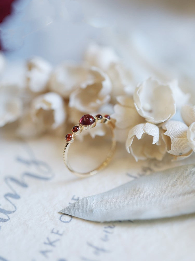 Web Based Japanese White Natural Wine Red Pomegranate Necklace