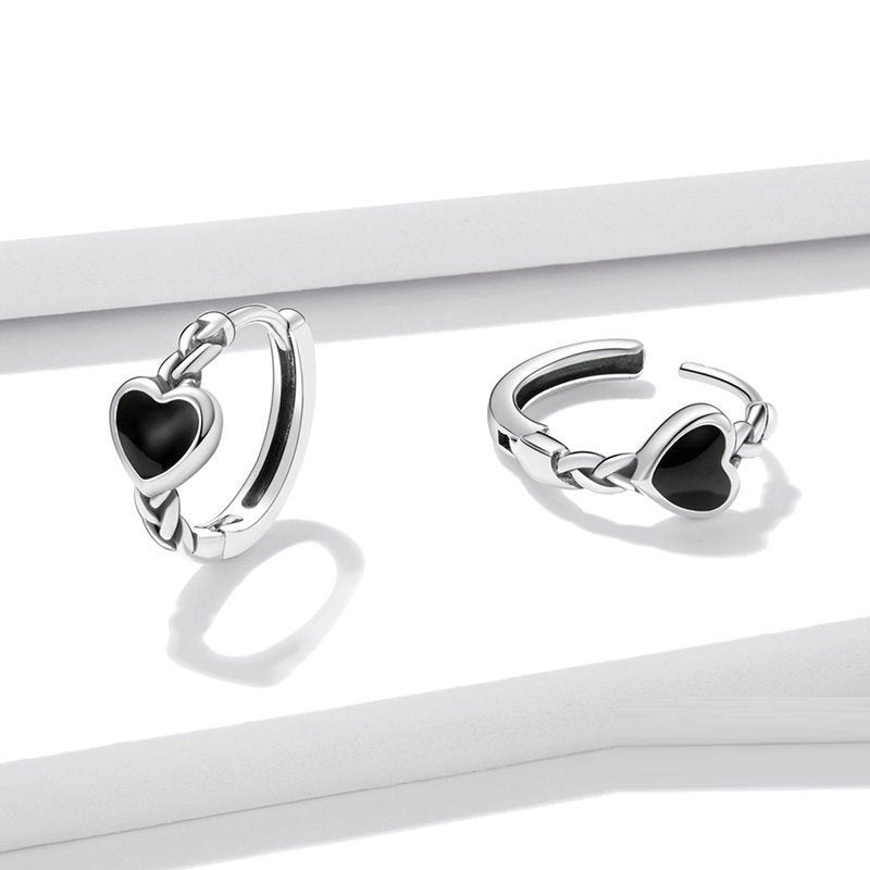 Web Based Simple And High-end S925 Silver Heart Earrings