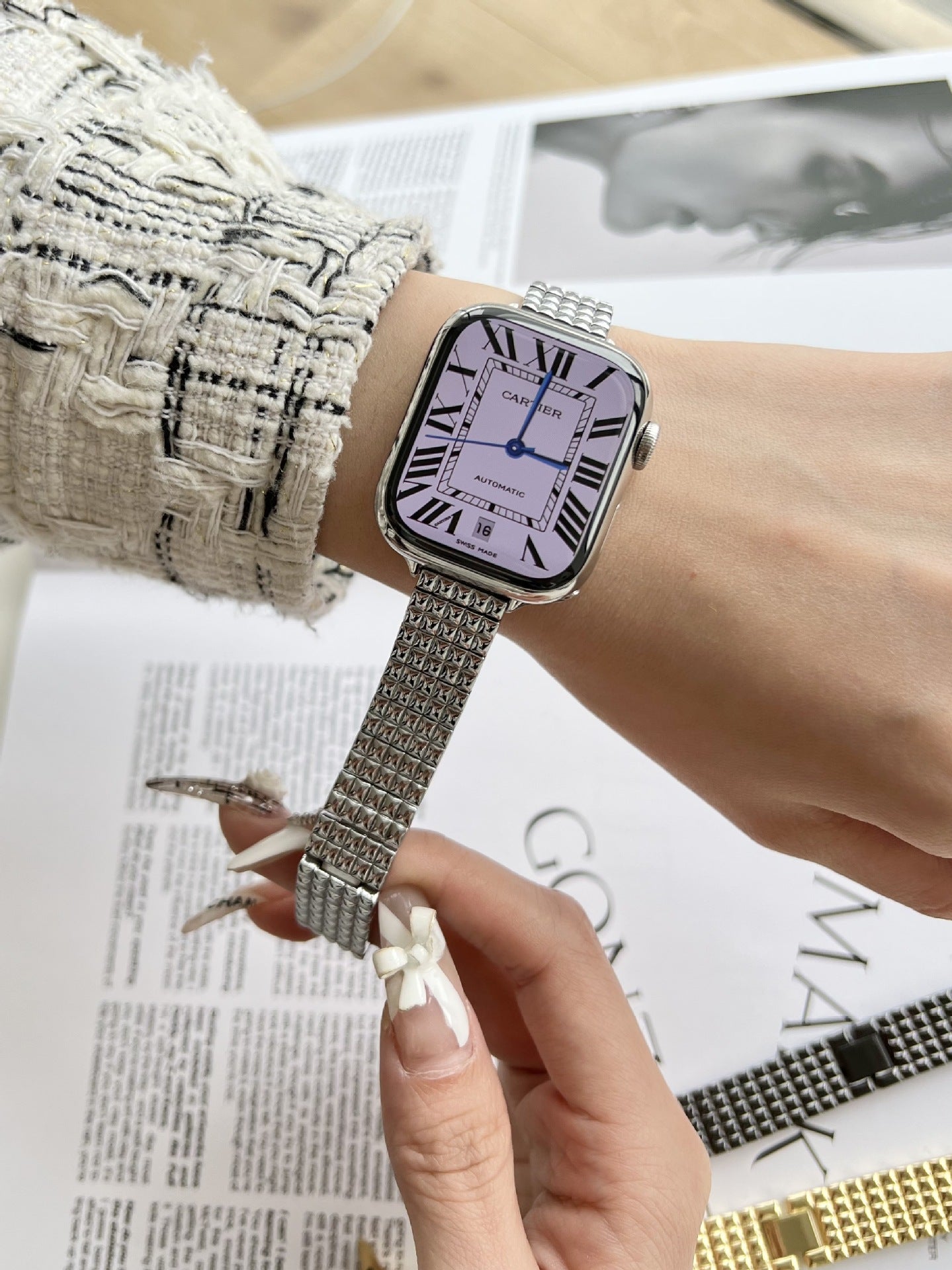 Web Based Cross Check Versatile Small Fragrance Metal Bracelet Strap