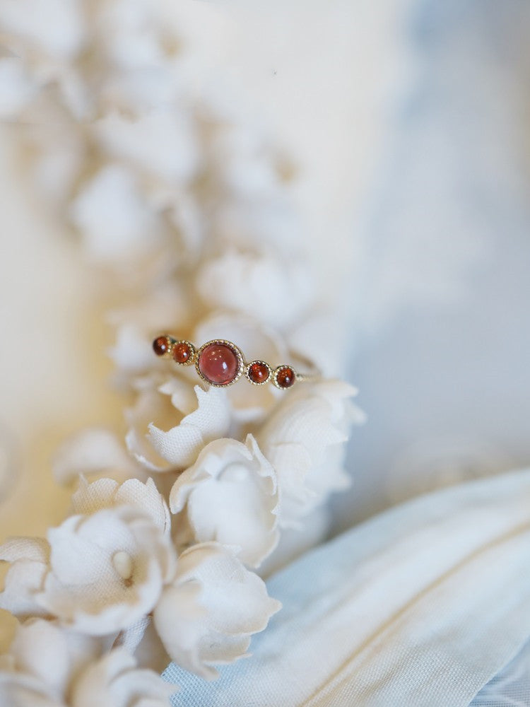 Web Based Japanese White Natural Wine Red Pomegranate Necklace